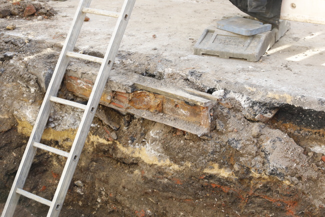 Theaterplatz Stra&szlig;enbahnschiene